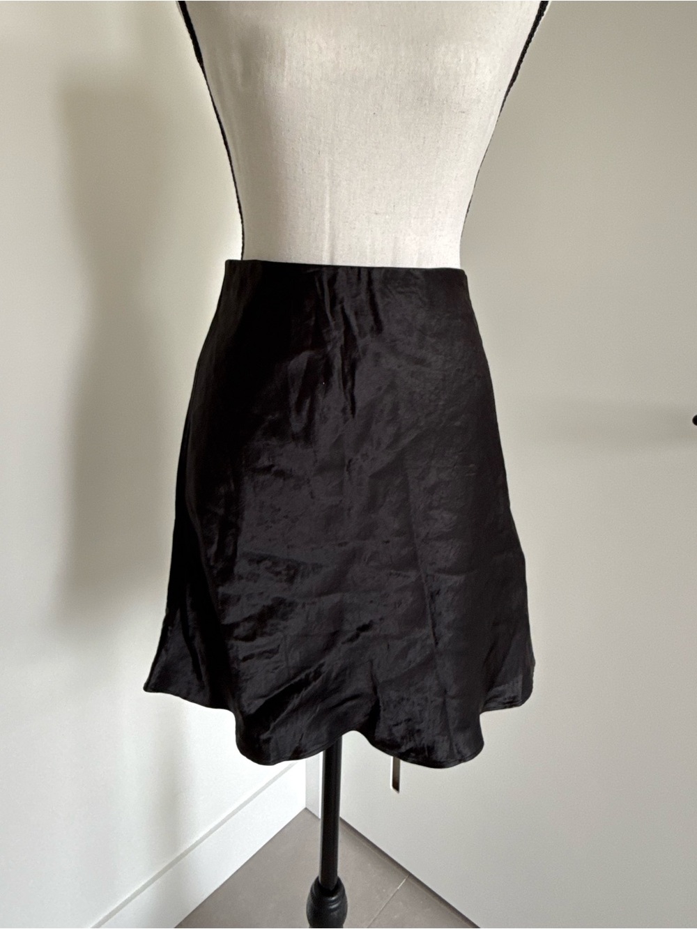 Babaton Black A-Line Satin Mini Skirt